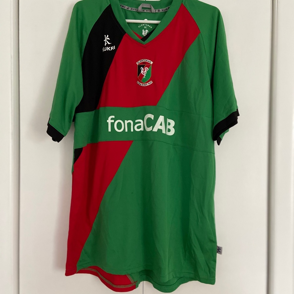 Glentoran Soccer Jersey XXL